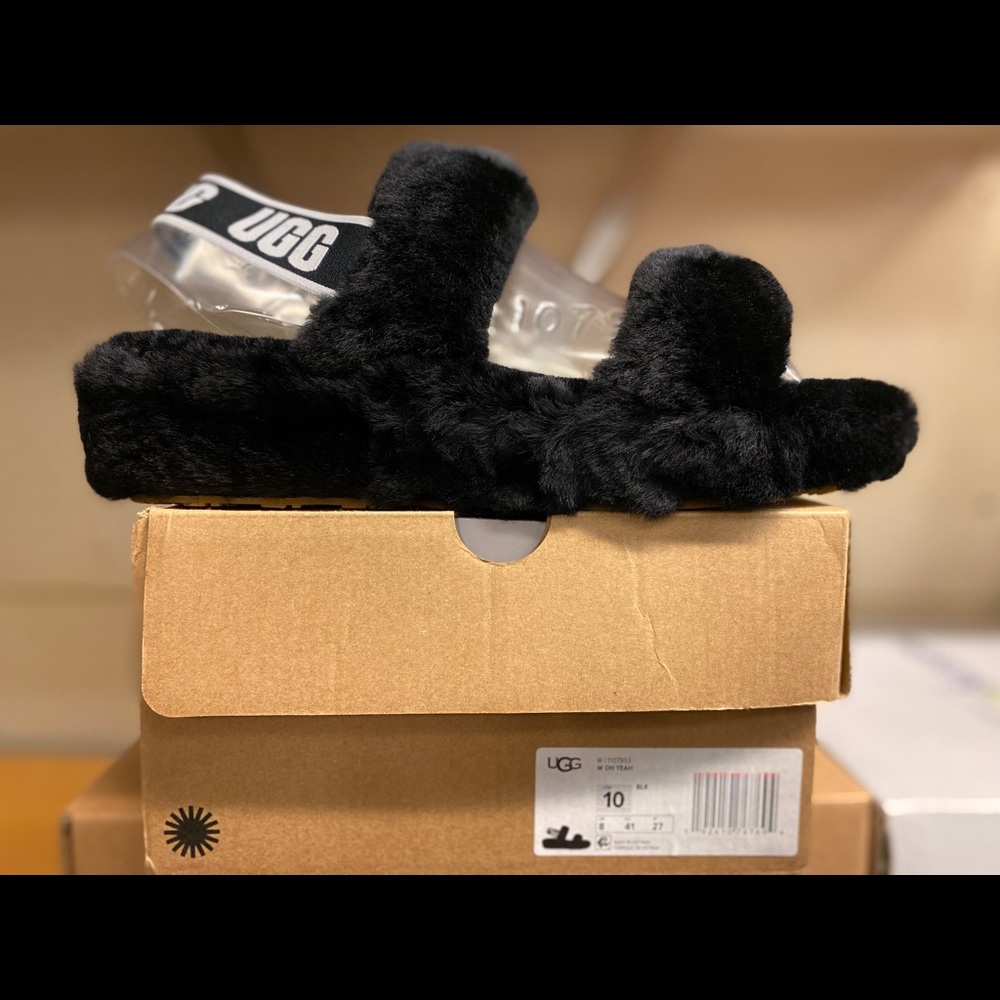 Ugg comfy black slide BRAND NEW!